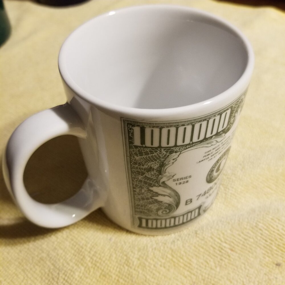 Million dollar mug nwot